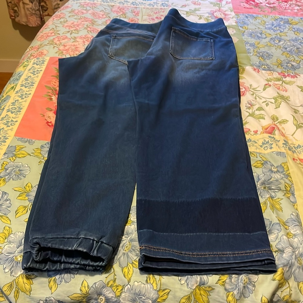 Logo by Lori Goldstein knit jeans Sz 12